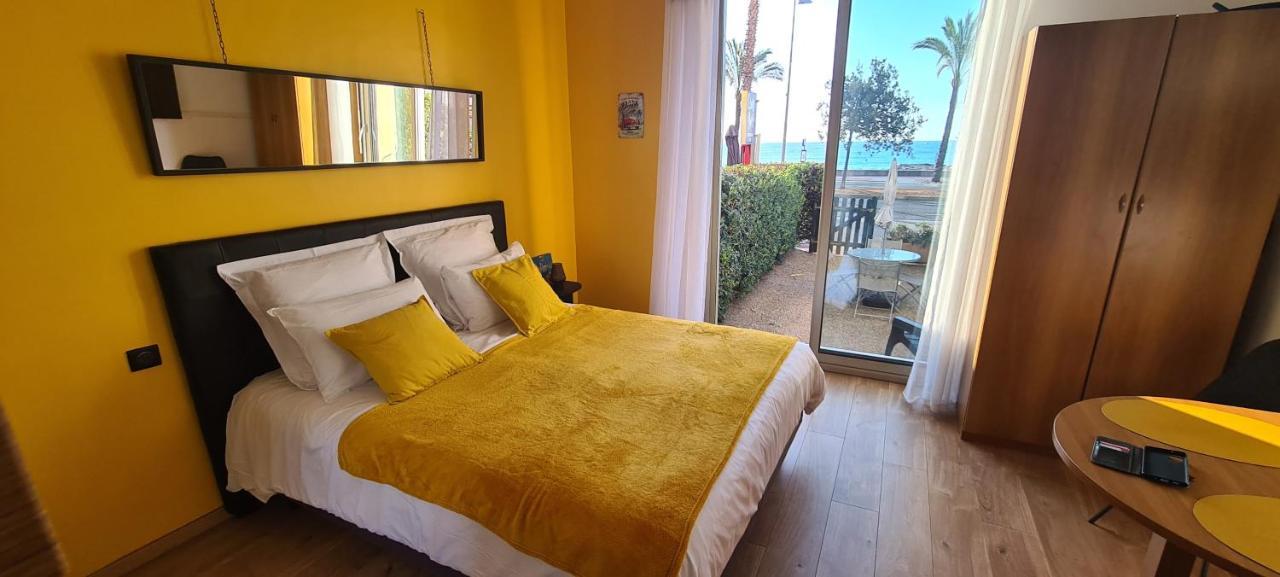 Studio De La Plage - Mer, Terrasse Et Garage Καν-συρ-Μερ Εξωτερικό φωτογραφία